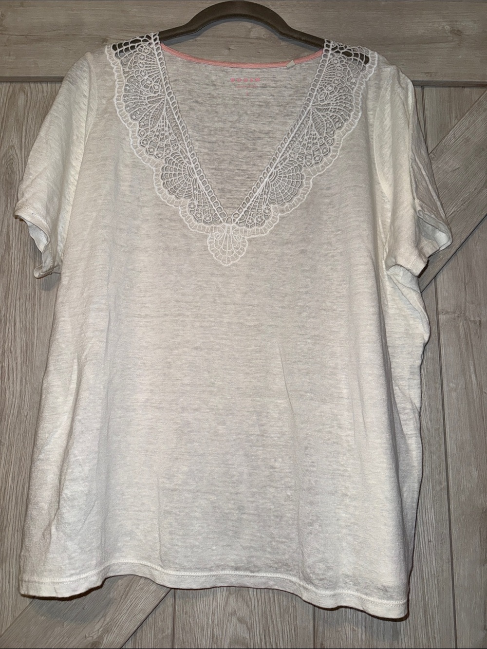 Boden Linen Short Sleeve Tee with Embroidered V-Neck